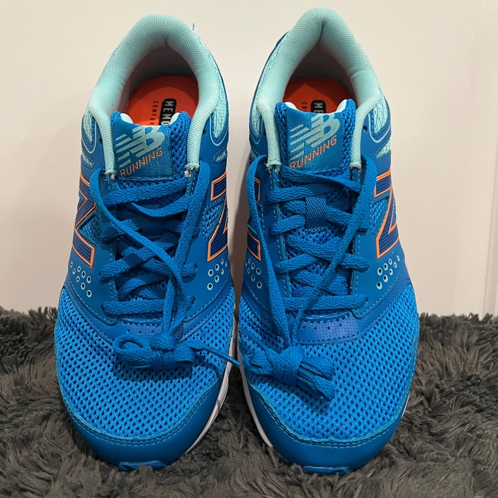 NWOB New Balance 675v2 Women's Athletic Running Shoes in Size 7.5 - Picture 2 of 8